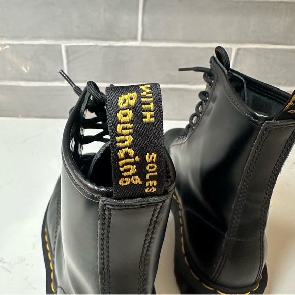 NWOB Dr. Martens 1460 Smooth Leather Lace Up Boots Black with Yellow Accents - Picture 6 of 16